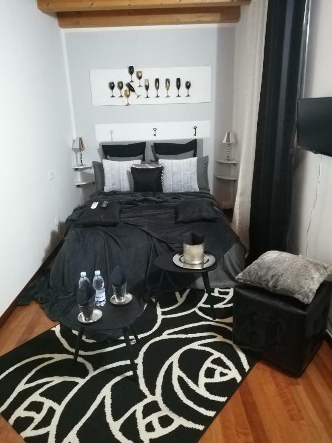 桑德拉 Garda House酒店 外观 照片